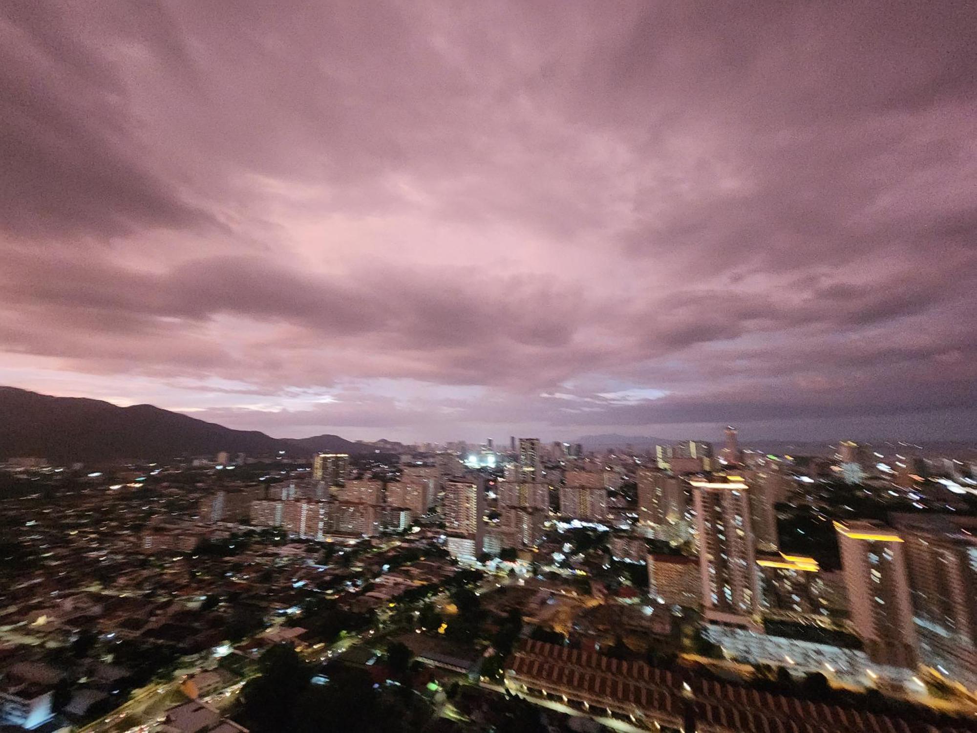 Urban Suites - Penang 日落洞 外观 照片